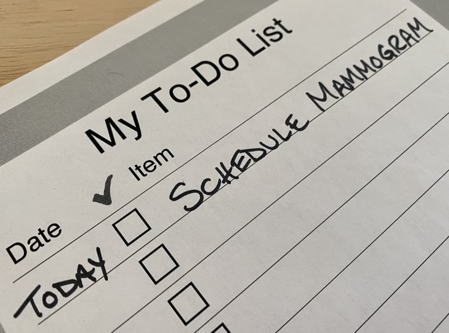 To-do list reminder to schedule a mammogram